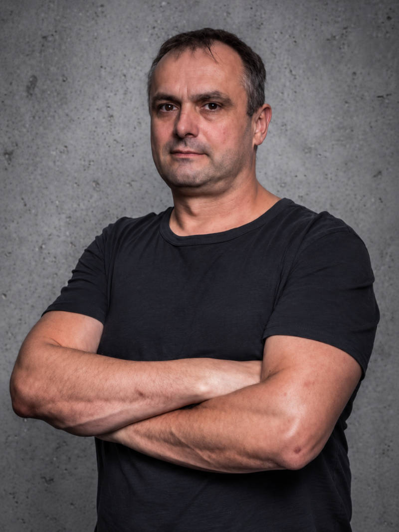 Tomasz S.