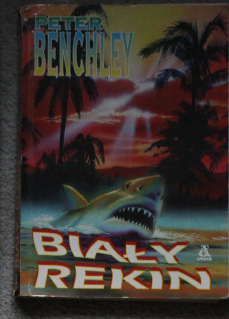 Kniha Bílý žralok (autor Peter Benchley)