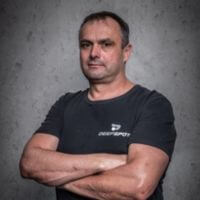 Tomasz S.